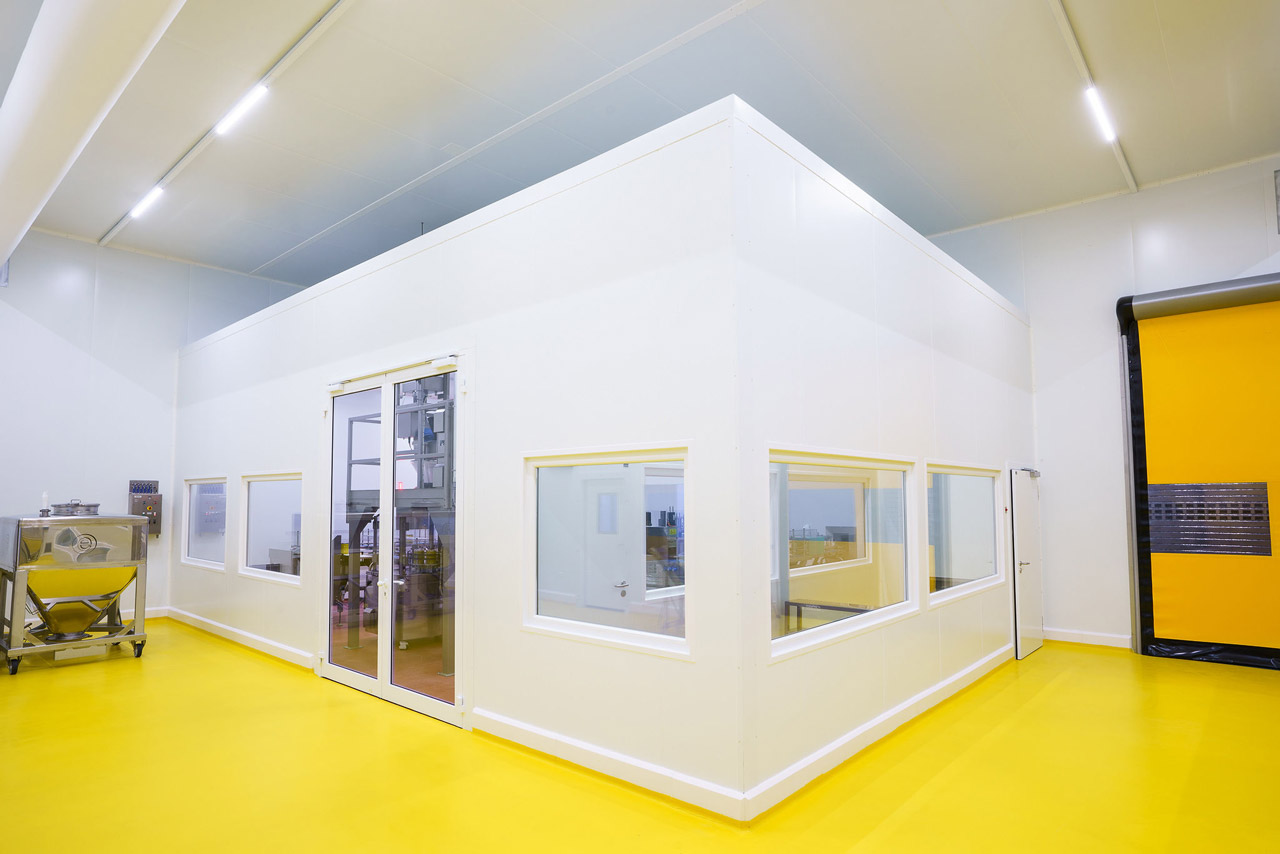 Ebbecke Verfahrenstechnik Spezialpulver defense aviation space Reinraum